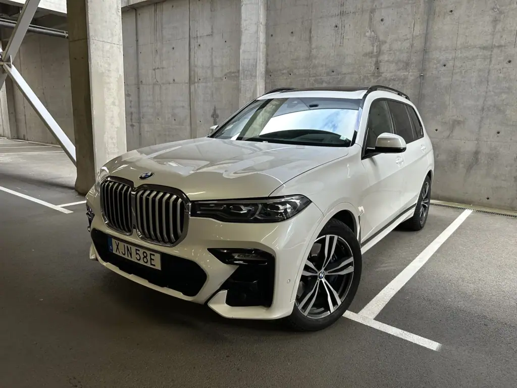 BMW X7 M-sport 40i xDrive/Панорама/7-местен/ Въздух/ HUD — 1/17