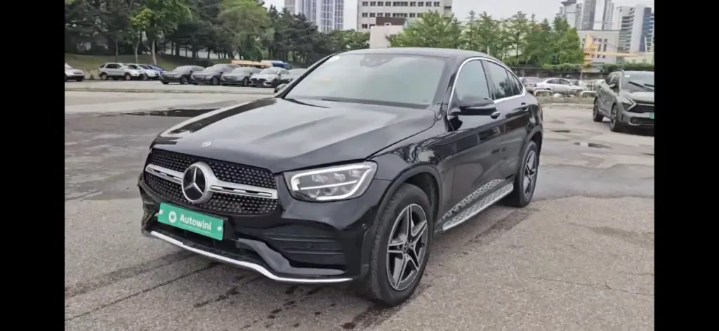 Mercedes-Benz GLC 300 e AMG Coupe Plug in Hybrid — 1/8